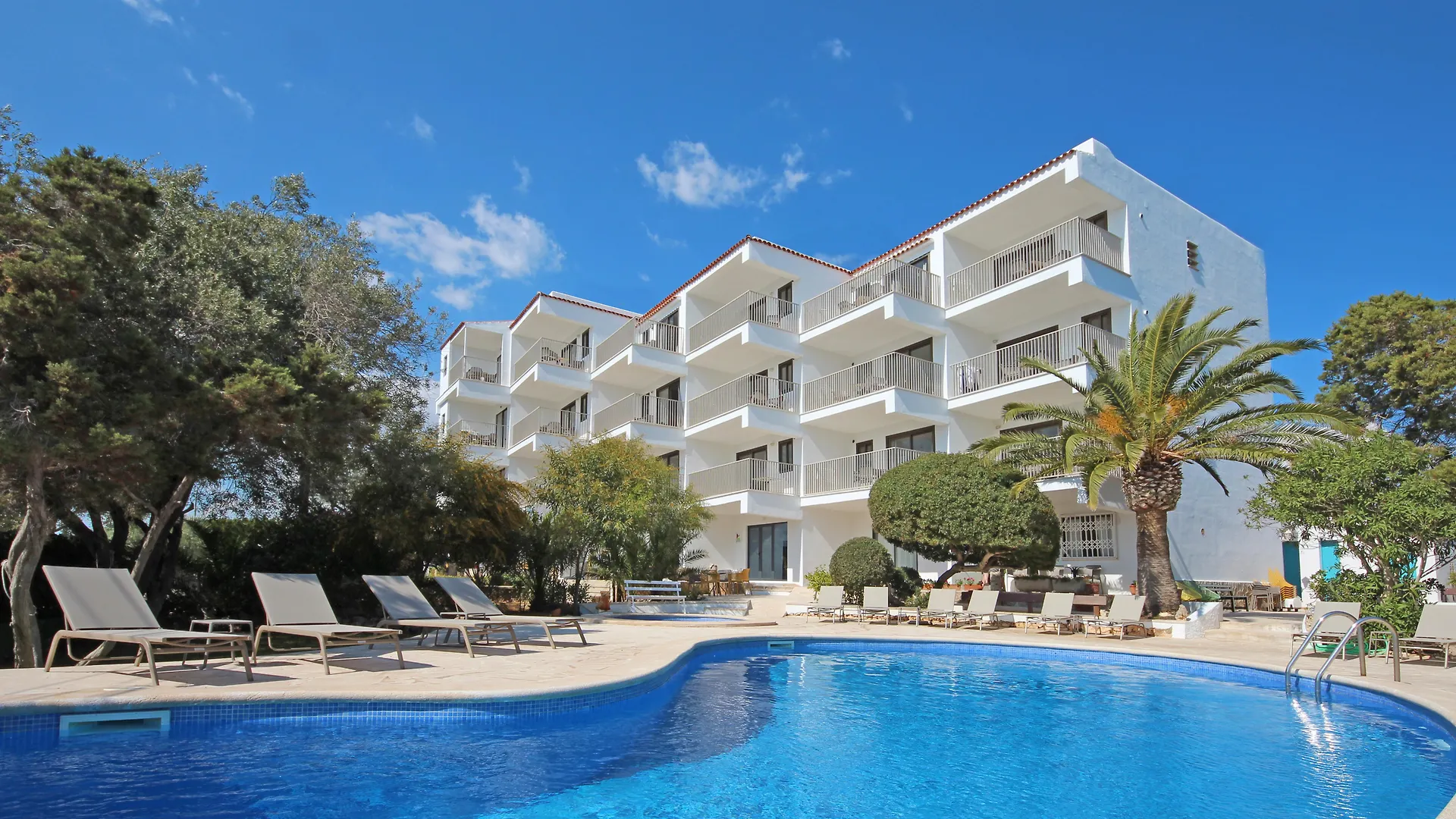Aparthotel Niu D'Aus Porto Petro
